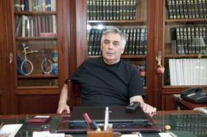 «Δεν έχω διαπράξει κανένα αδίκημα, ας έρθουν να με συλλάβουν»